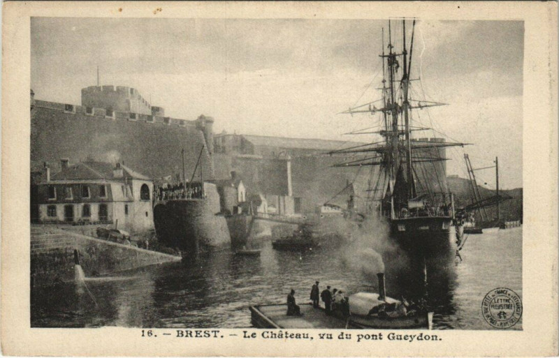 Carte postale ancienne Brest - Le Chateau à Brest