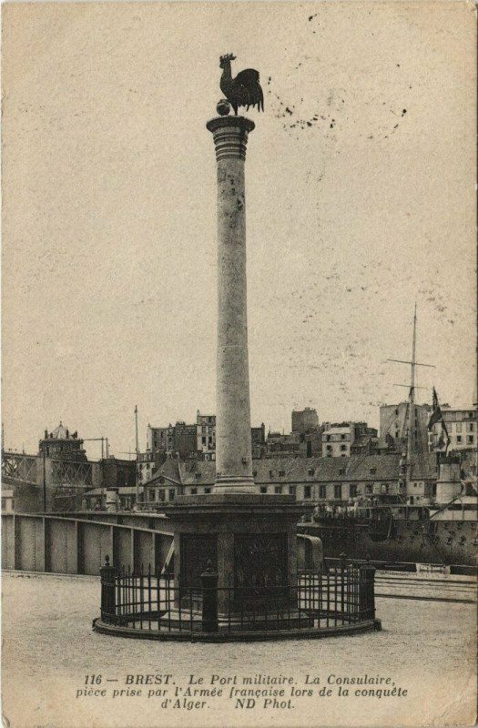 Carte postale ancienne Brest - Le Port militaire à Brest