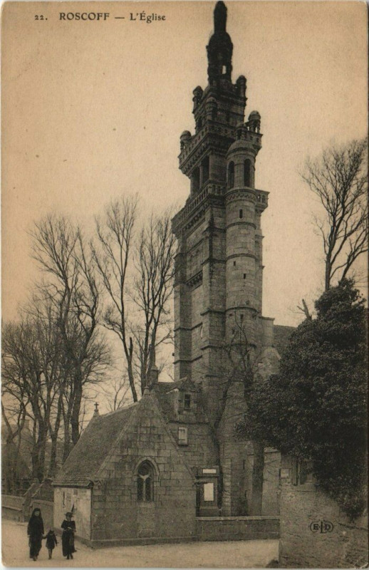 Carte postale ancienne Roscoff Eglise à Roscoff