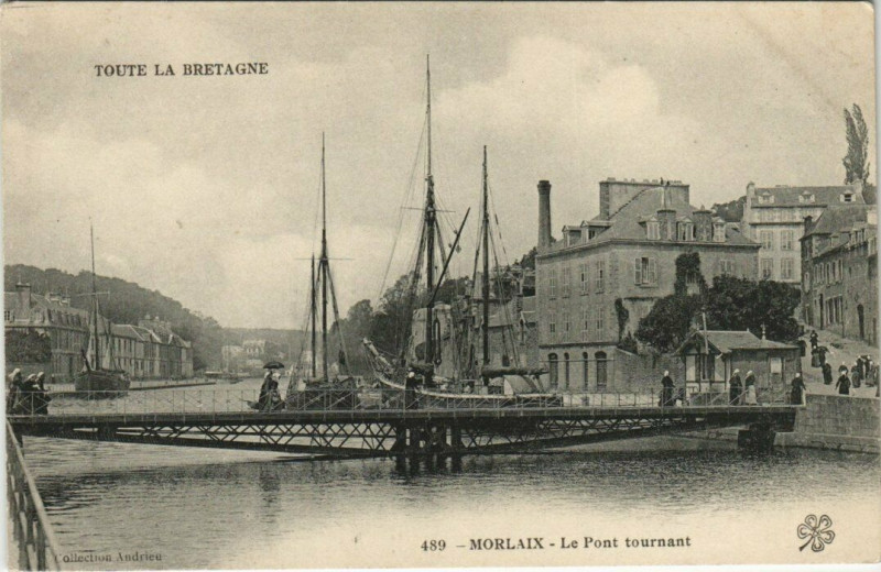 Carte postale ancienne Morlaix - Le Pont tournant à Morlaix