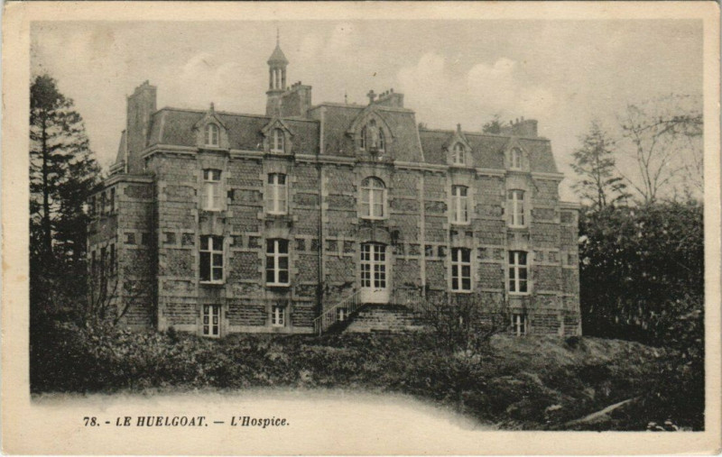Carte postale ancienne Le Huelgoat Hospice à Huelgoat