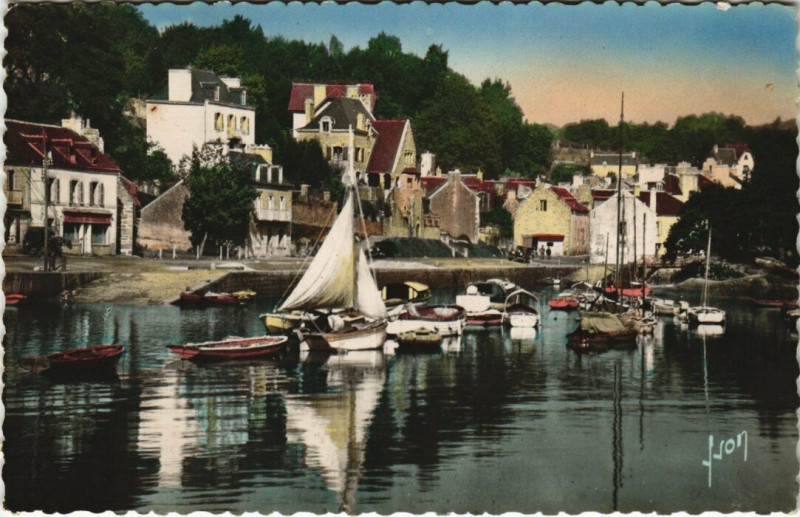 Carte postale ancienne Pont-Aven Le port à Pont-Aven