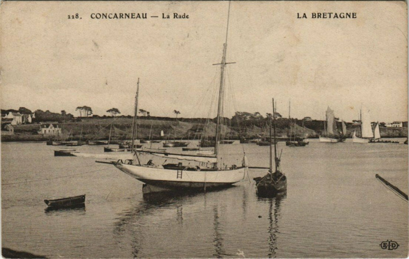 Carte postale ancienne Concarneau - La Rade à Concarneau