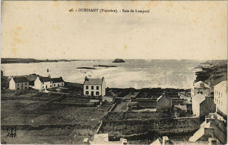 Carte postale ancienne Ouessant Baie de Lampaul à Ouessant
