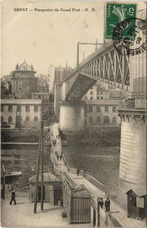 Carte postale ancienne Brest Perspective du Grand Pont à Brest