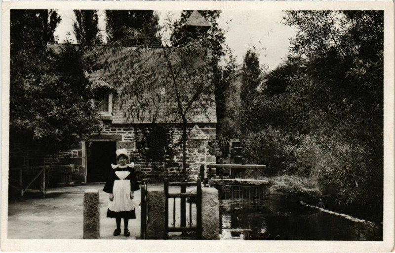 Carte postale ancienne Pont Aven- Le Moulin Rosmadec France à Pont-Aven