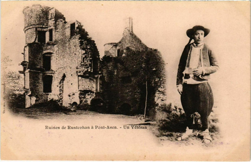 Carte postale ancienne Pont Aven- Ruines de Rustephan, Un Veteran France à Pont-Aven