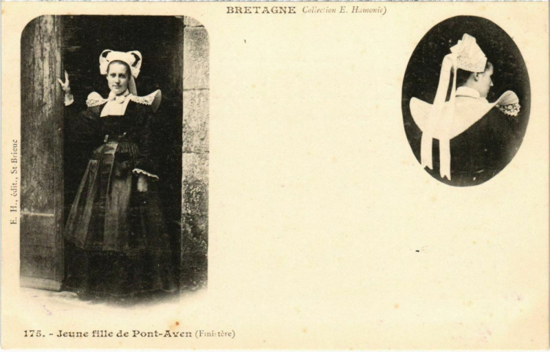 Carte postale ancienne Pont Aven- Jeune fille France à Pont-Aven