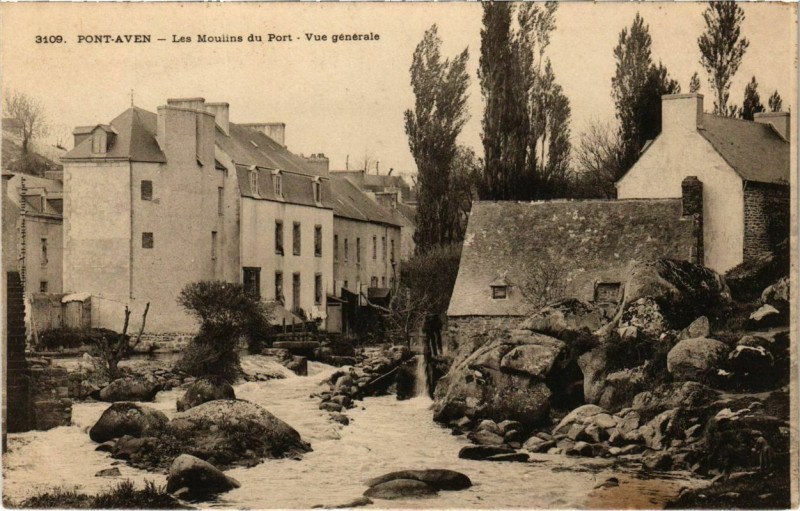 Carte postale ancienne Pont Aven- Les Moulins du Port, vue generale France à Pont-Aven