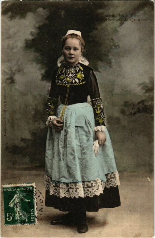 Carte postale ancienne Quimper- Jeune fille France à Quimper