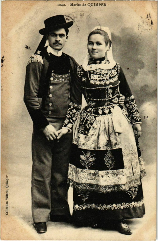 Carte postale ancienne Quimper- Maries France à Quimper
