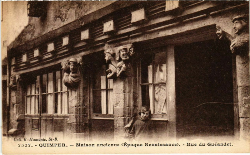 Carte postale ancienne Quimper- Maison ancienne, Rue du Guenadet France à Quimper