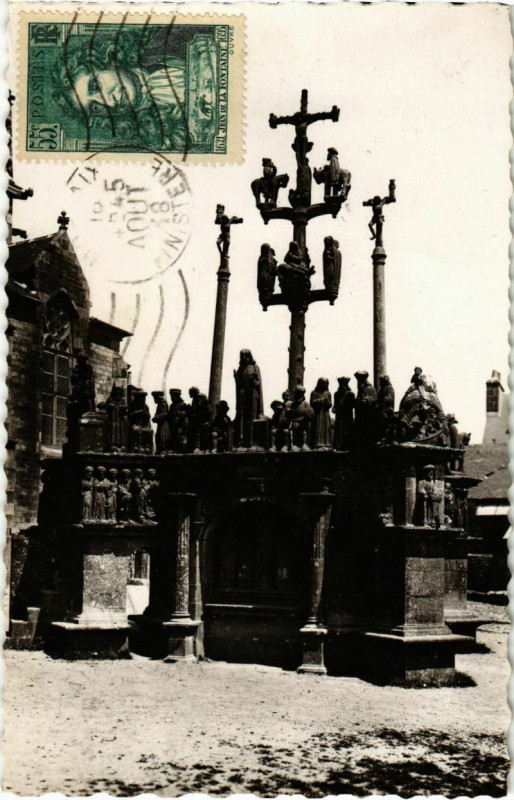Carte postale ancienne Plougastel Daoulas- Calvaire France à Daoulas
