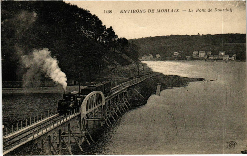 Carte postale ancienne Le Pont de Dourduff - Environs de Morlaix à Morlaix