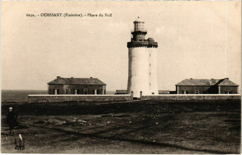 Carte postale ancienne Ouessant - Phare du Stiff à Ouessant