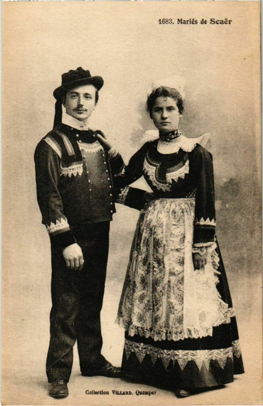 Carte postale ancienne Maries de Scaer - Types - Folklore à Scaër