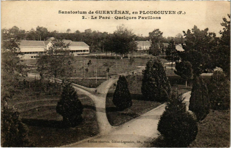 Carte postale ancienne Sanatorium de Guervenan en Plougouven - Le Parc