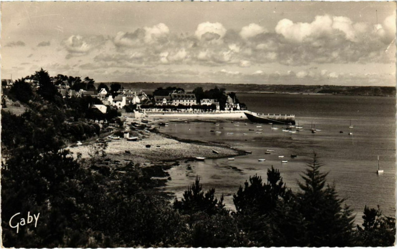 Carte postale ancienne Locquirec - Pointe de Locquirec à Locquirec