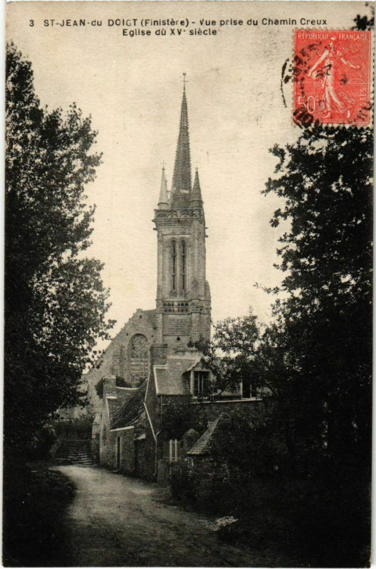 Carte postale ancienne Saint-Jean-du-Doigt - Vue prise du Chemin Creux - Eglise à Saint-Jean-du-Doigt