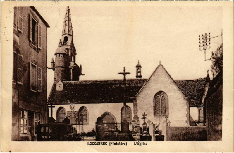 Carte postale ancienne Locquirec - L'Eglise à Locquirec