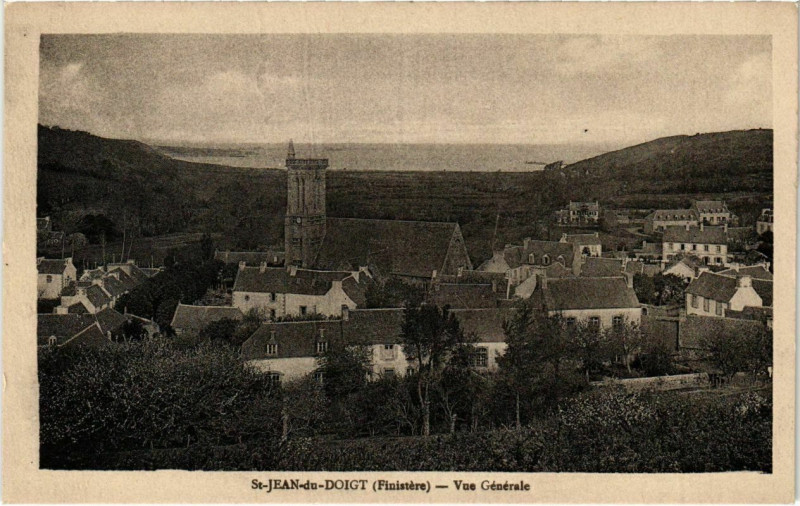Carte postale ancienne Saint-Jean-du-Doigt - Vue Generale à Saint-Jean-du-Doigt