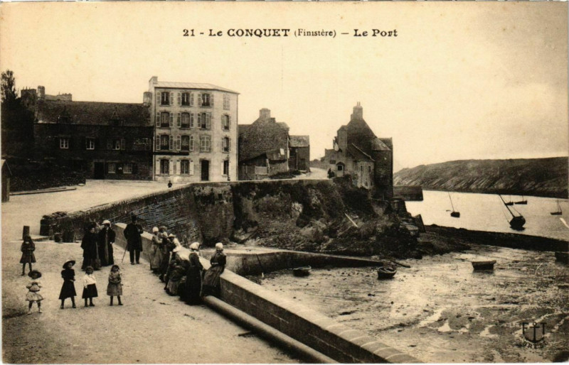 Carte postale ancienne Le Conquet - Le Port au Conquet