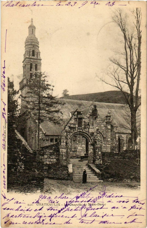 Carte postale ancienne Chateaulin - La Chapelle de Notre-Dame à Châteaulin