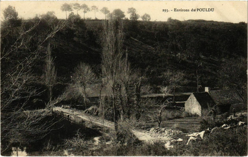 Carte postale ancienne Environs de Pouldu - Landscape with a House