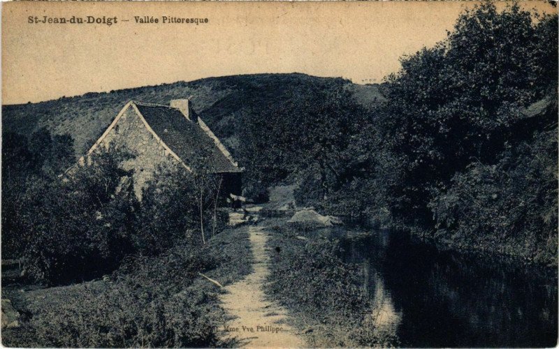 Carte postale ancienne Saint-Jean-du-Doigt - Vallee Pittoresque à Saint-Jean-du-Doigt