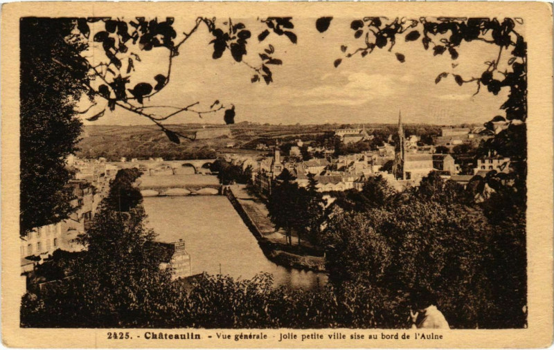 Carte postale ancienne Chateaulin - Vue Generale à Châteaulin