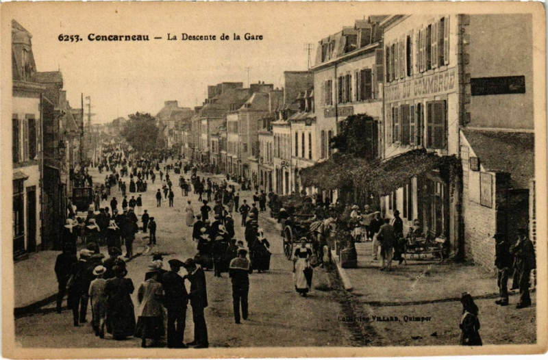 Carte postale ancienne Concerneau- La Descente de la Gare France à Concarneau