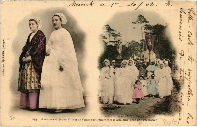Carte postale ancienne Douarnenez- Costumes de Jeune Fille et Femme France à Douarnenez