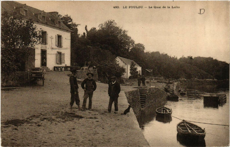 Carte postale ancienne Le Poulou - Le Quai de la Laita