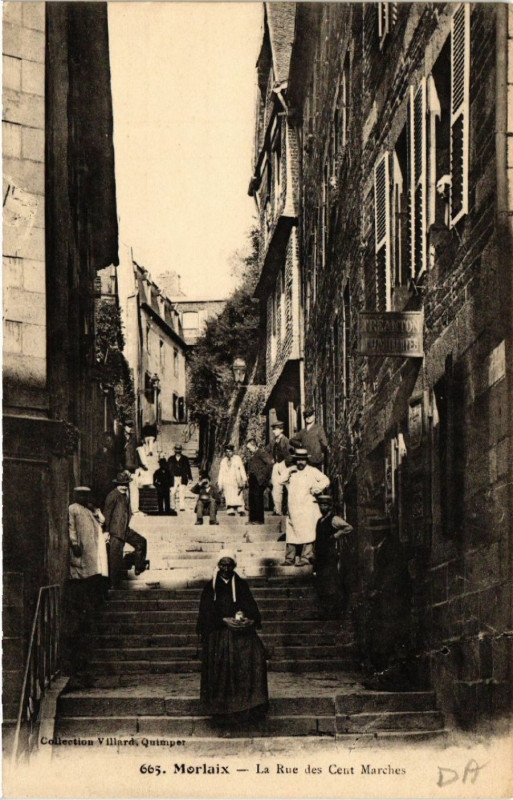 Carte postale ancienne Morlaix - La Rue des Caut Marches à Morlaix