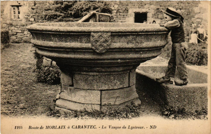 Carte postale ancienne Route de Morlaix a Carantec - La Vasque de Lysireur à Morlaix