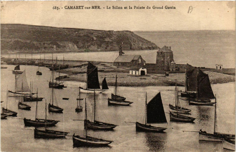 Carte postale ancienne Camaret-sur-Mer - Le Sillon et la pointe du Grand-Gouin à Camaret-sur-Mer