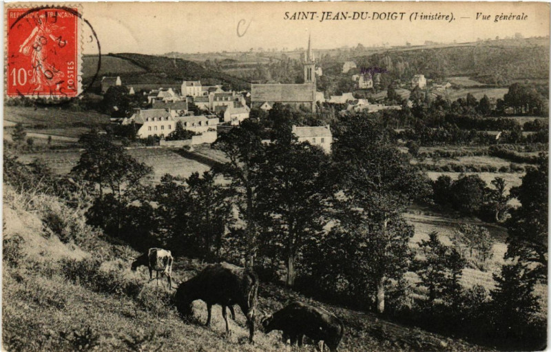 Carte postale ancienne Saint-Jean-du-Doigt (Finistere) - Vue générale à Saint-Jean-du-Doigt