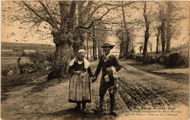 Carte postale ancienne Riviere et Pont-Aven - Is' A Hée des Chataigniers de St-Nicolas à Pont-Aven