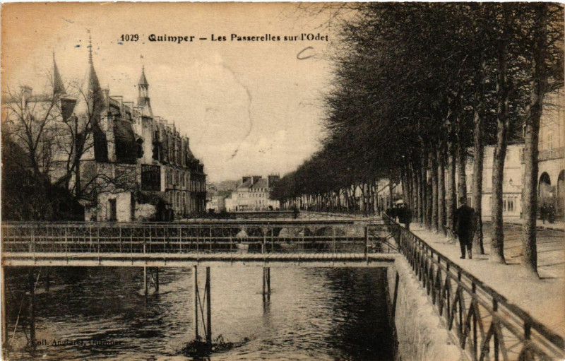 Carte postale ancienne Quimper - Les Paserelles sur - l'Odet à Quimper