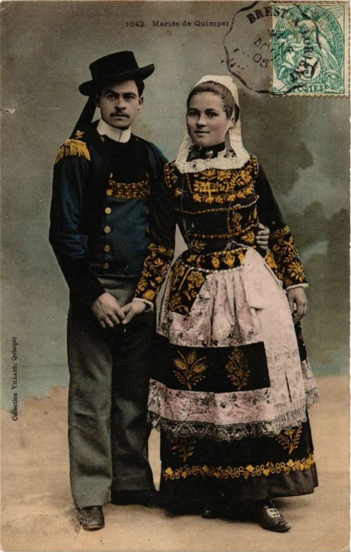 Carte postale ancienne Quimper - Maries de Quimper à Quimper