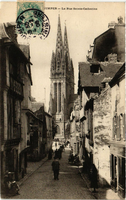 Carte postale ancienne Quimper - La Rue Ste-Catherine à Quimper