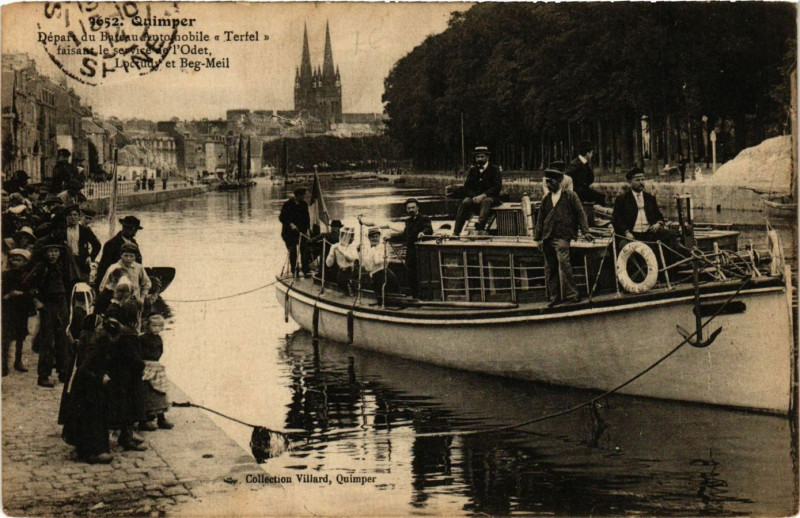 Carte postale ancienne Quimper - Depart du Bateau Automobile Terfel à Quimper