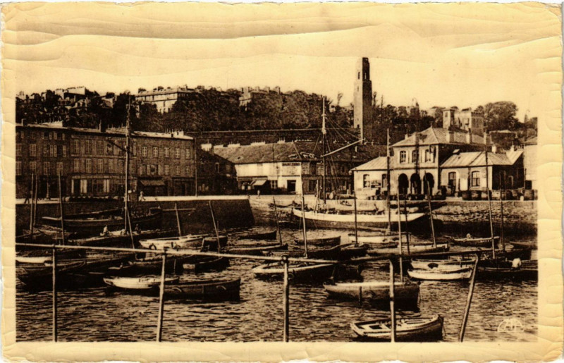 Carte postale ancienne Brest - Le Bassin de Peche à Brest