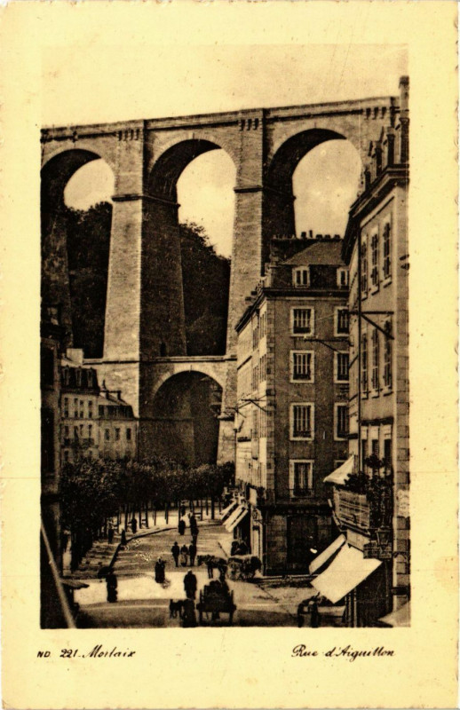 Carte postale ancienne Morlaix - Rue d'Aiguillon à Morlaix