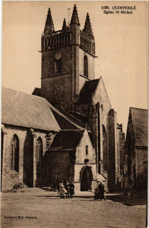 Carte postale ancienne Quimperle Eglise St-Michel à Quimperlé