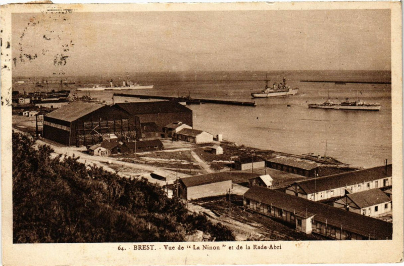 Carte postale ancienne Brest - Vue de La Ninon et de la Rade-Abi à Brest