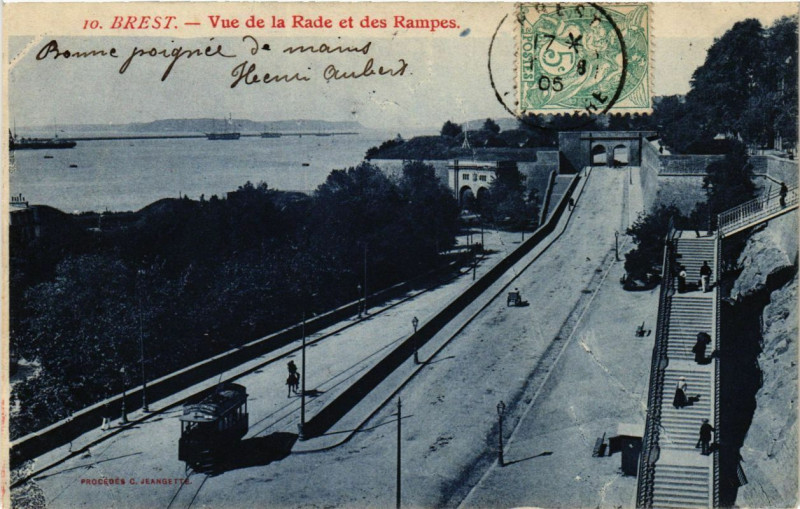 Carte postale ancienne Brest - Vue de la Rade et des Rampes à Brest