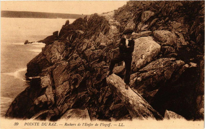 Carte postale ancienne Pointe du Raz - Rocheres de Plogoff à Plogoff