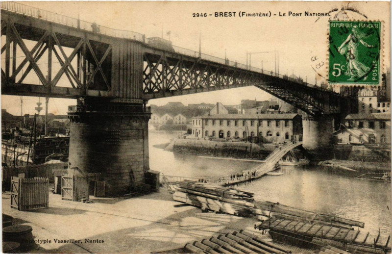 Carte postale ancienne Brest (Finistere) - Le Pont National à Brest