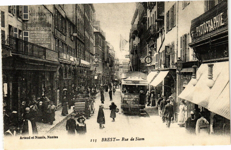 Carte postale ancienne Brest - Rue de Siam à Brest